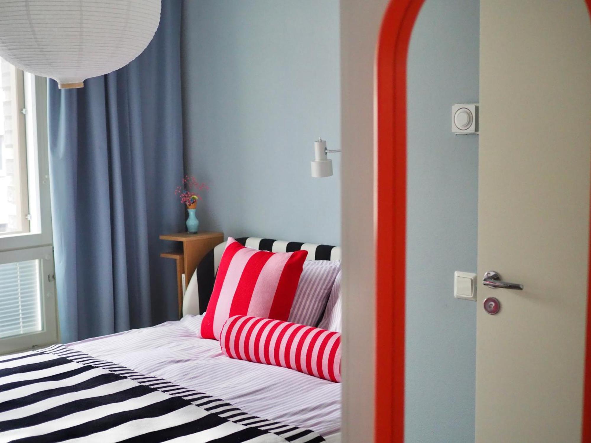 Candy-Colored Two-Room Condo With Sweet Views Helsinki Exterior foto